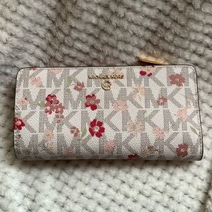 White Michael Kors Wallet with flowers